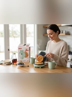 Dash Mini Waffle Maker Aqua 4” Nonstick Electric – New in Box
